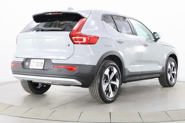 new 2025 Volvo XC40 car, priced at $44,015