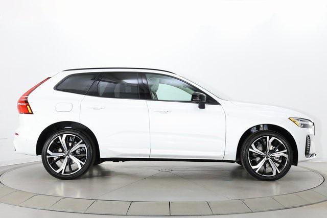 new 2025 Volvo XC60 car, priced at $59,135