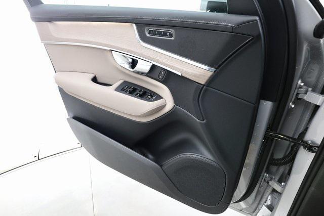 new 2025 Volvo XC90 car, priced at $59,495