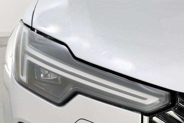 new 2025 Volvo XC90 car, priced at $59,495