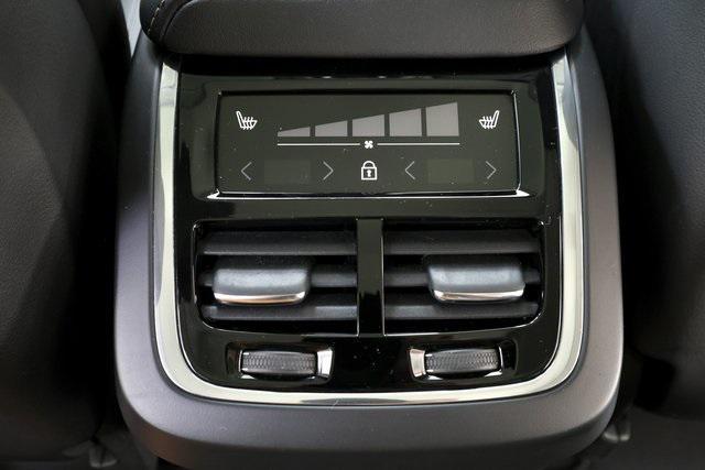 used 2022 Volvo XC60 car, priced at $39,590