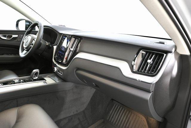 new 2025 Volvo XC60 car, priced at $52,925