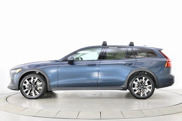 used 2022 Volvo V60 Cross Country car, priced at $36,890