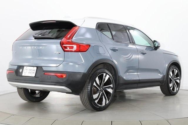 used 2021 Volvo XC40 car, priced at $29,390