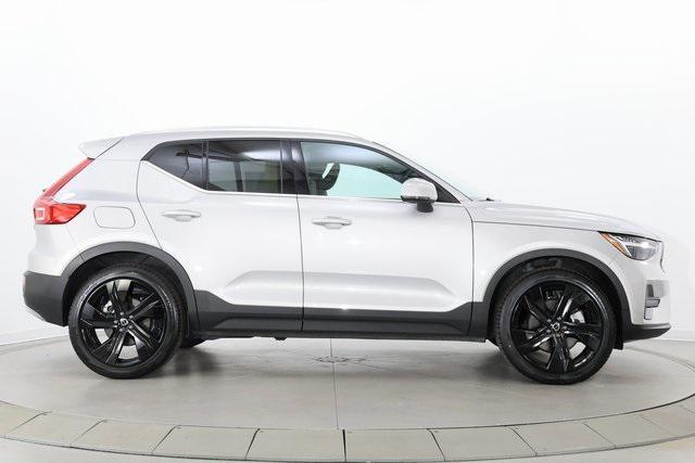 used 2025 Volvo XC40 car, priced at $29,990