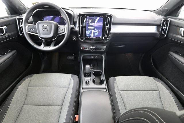 used 2025 Volvo XC40 car, priced at $35,990