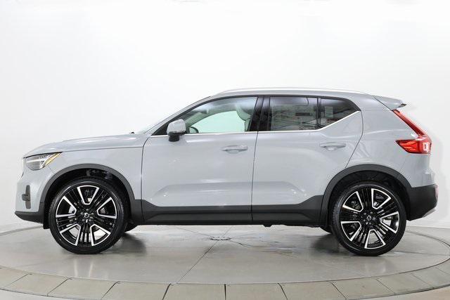 new 2024 Volvo XC40 car, priced at $48,255