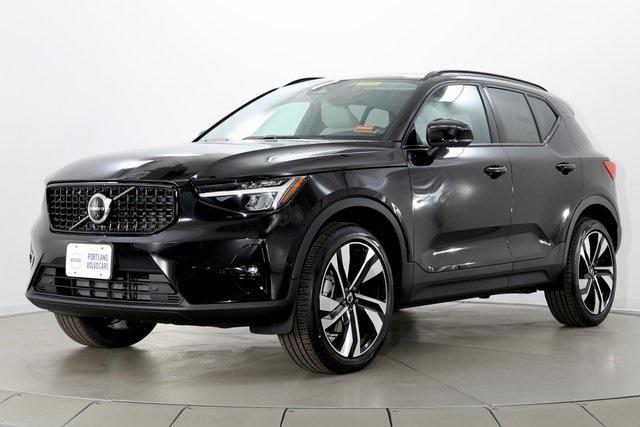 new 2024 Volvo XC40 car, priced at $42,250