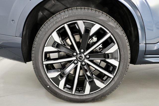 new 2026 Volvo XC90 Plug-In Hybrid car, priced at $78,455