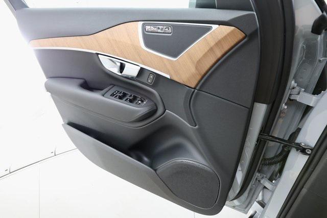 new 2025 Volvo XC90 car, priced at $64,465