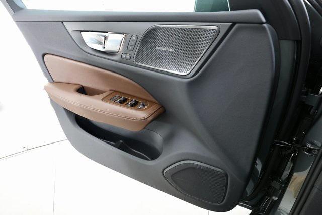 new 2026 Volvo V60 Cross Country car, priced at $57,040