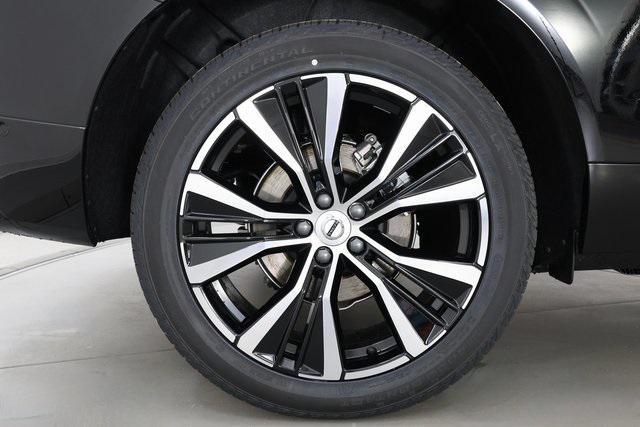 new 2025 Volvo XC60 car, priced at $55,360