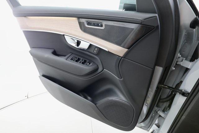 new 2026 Volvo XC90 Plug-In Hybrid car, priced at $81,875