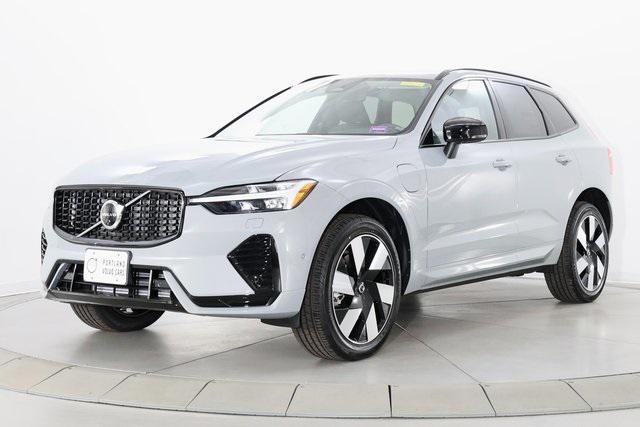 new 2025 Volvo XC60 Plug-In Hybrid car, priced at $65,425