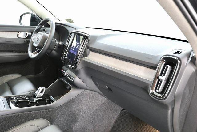 used 2025 Volvo XC40 car, priced at $34,990