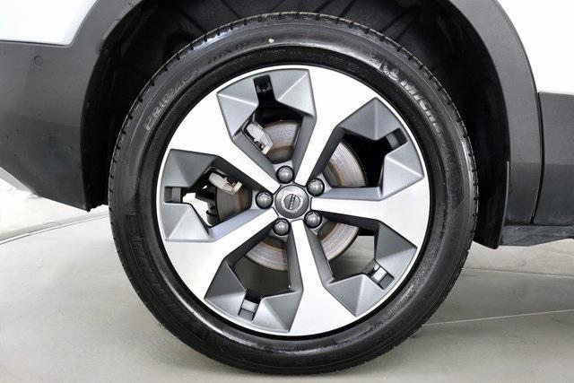 used 2024 Volvo XC40 car, priced at $39,990