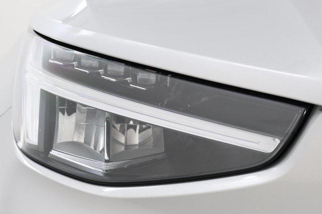 used 2025 Volvo XC40 car, priced at $33,990
