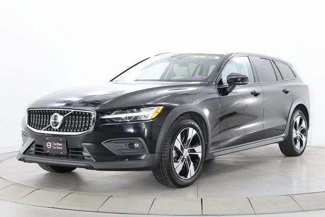 used 2023 Volvo V60 Cross Country car, priced at $38,890