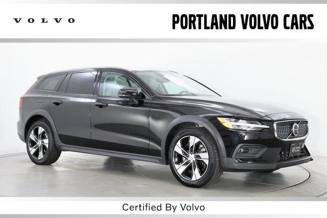 used 2023 Volvo V60 Cross Country car, priced at $38,890