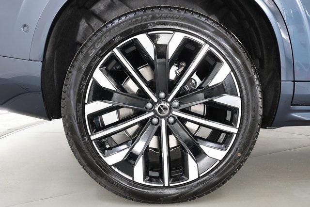 new 2025 Volvo XC90 car, priced at $72,495