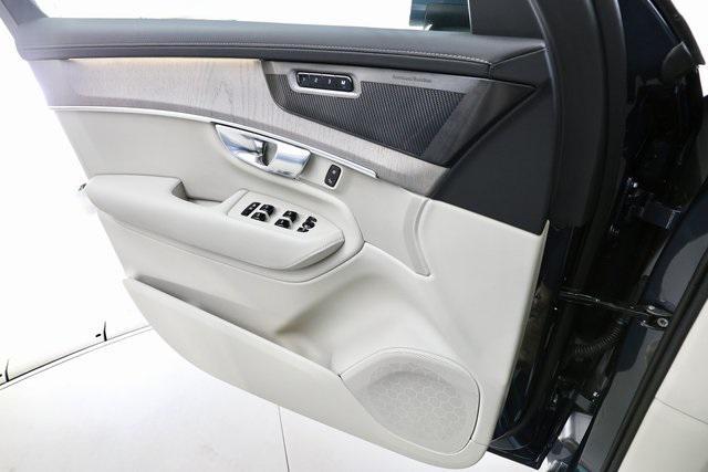 new 2025 Volvo XC90 car, priced at $72,495