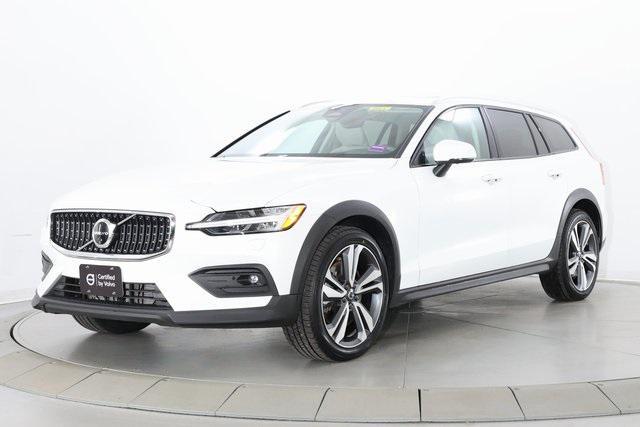 used 2024 Volvo V60 Cross Country car, priced at $43,790