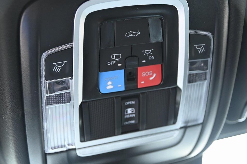 new 2025 Ram 2500 car, priced at $86,882