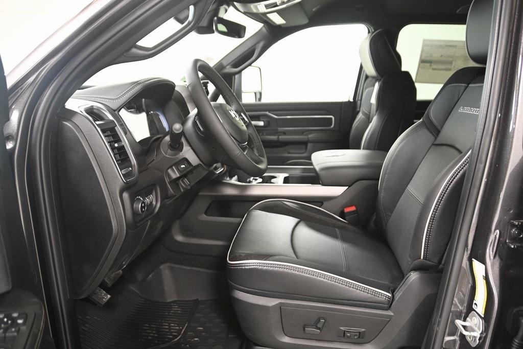 new 2025 Ram 3500 car