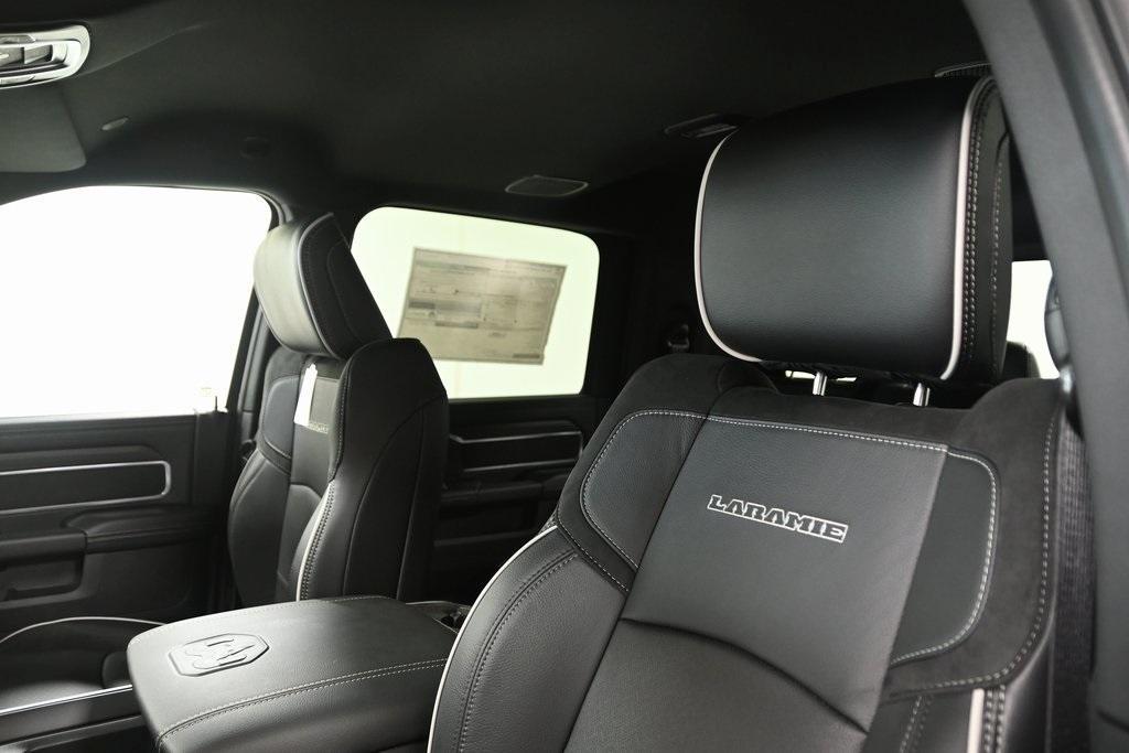 new 2025 Ram 3500 car