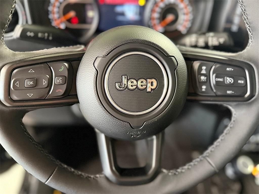 new 2025 Jeep Wrangler car, priced at $64,323