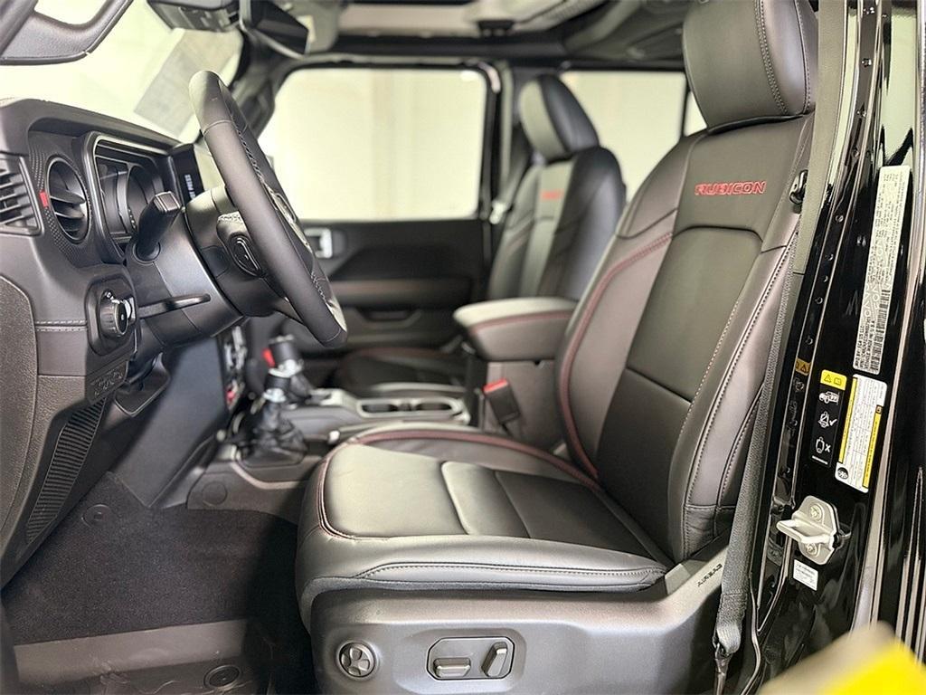 new 2025 Jeep Wrangler car, priced at $64,323