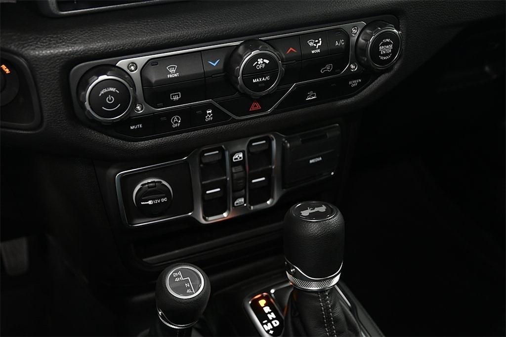 new 2025 Jeep Wrangler car, priced at $34,680