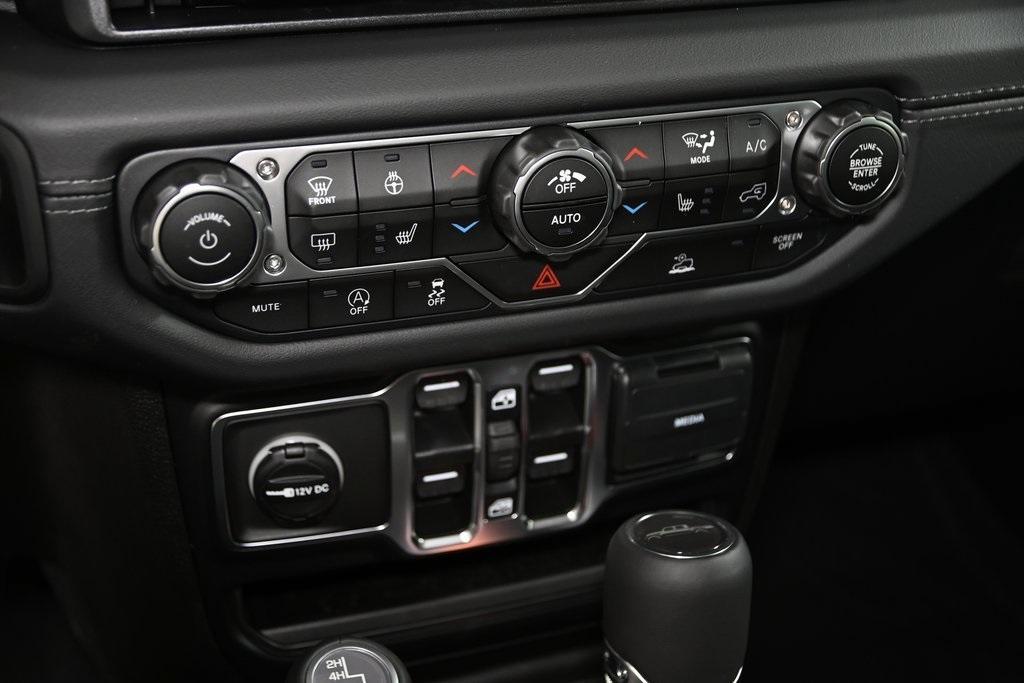 new 2025 Jeep Gladiator car, priced at $44,584