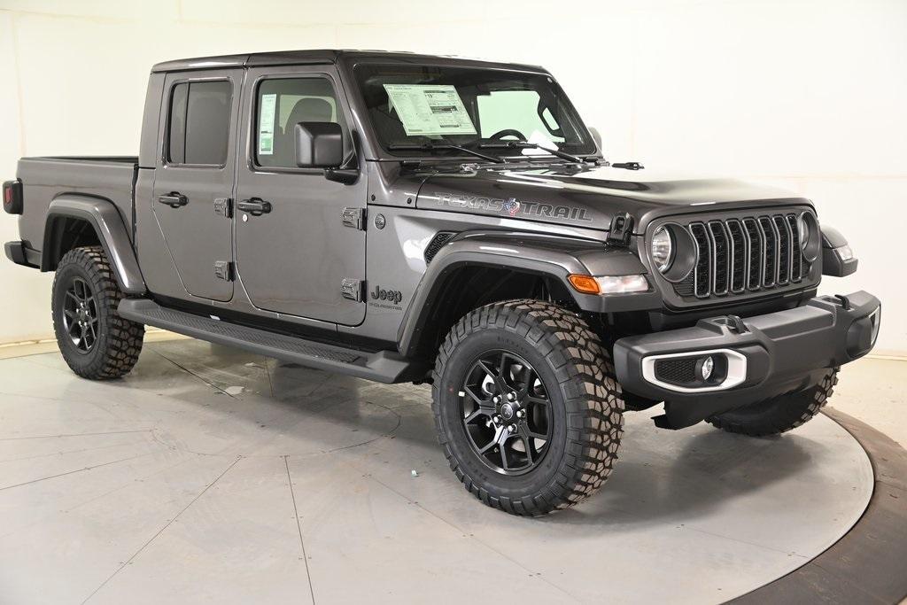 new 2025 Jeep Gladiator car, priced at $44,584