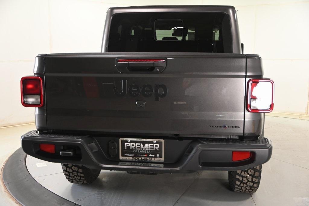 new 2025 Jeep Gladiator car, priced at $44,584