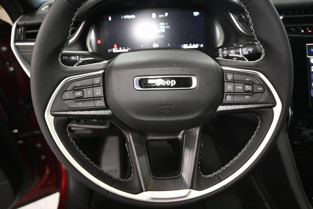 new 2025 Jeep Grand Cherokee L car, priced at $39,290