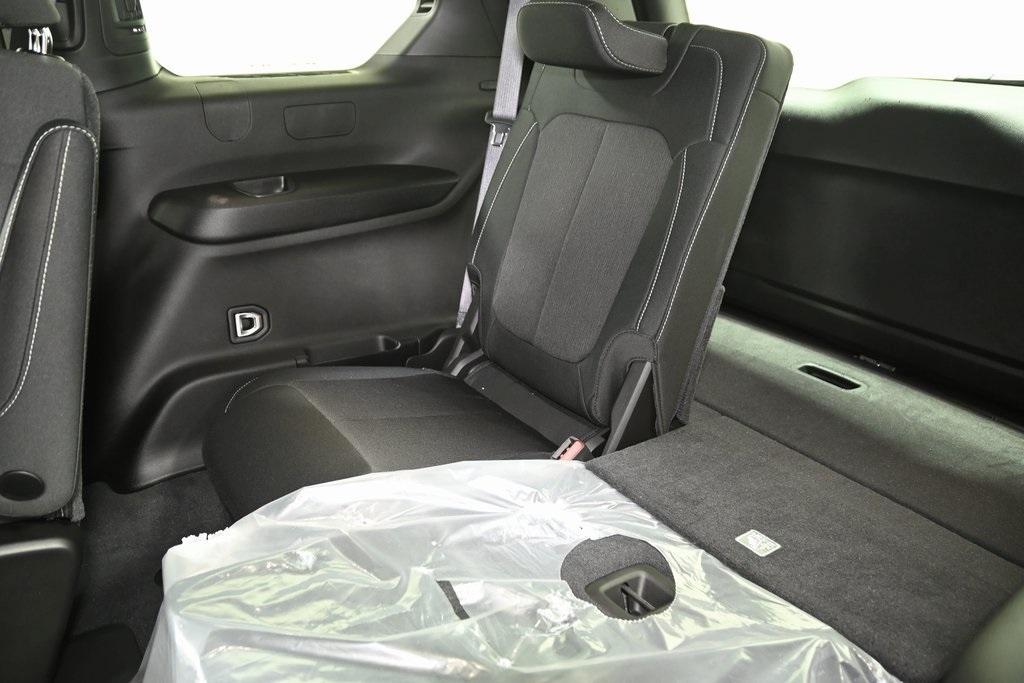 new 2025 Jeep Grand Cherokee L car, priced at $39,290