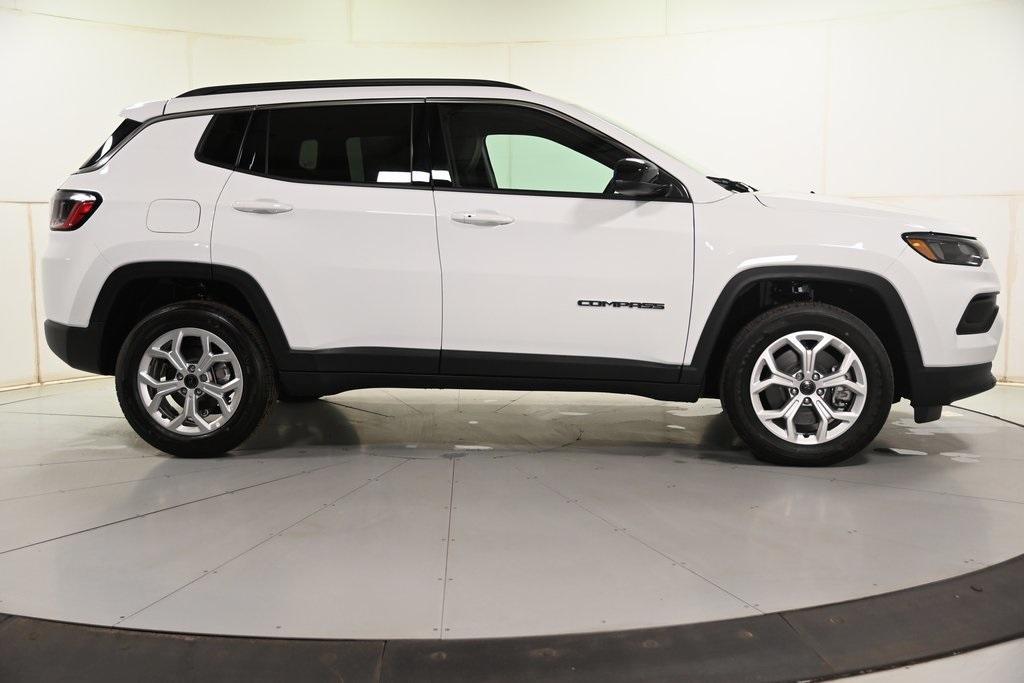 new 2025 Jeep Compass car, priced at $27,098