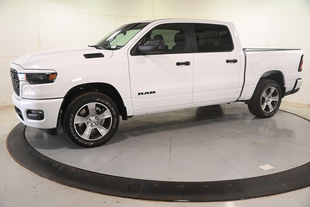 new 2025 Ram 1500 car, priced at $47,933