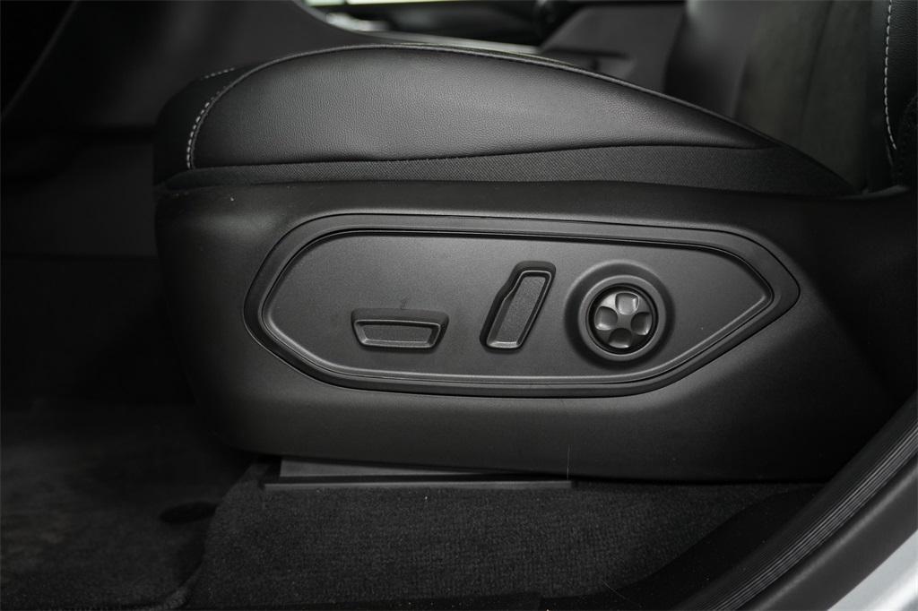 new 2025 Jeep Grand Cherokee car
