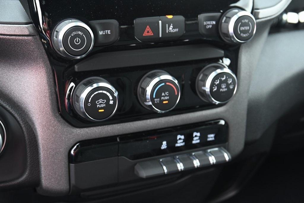 new 2025 Ram 1500 car
