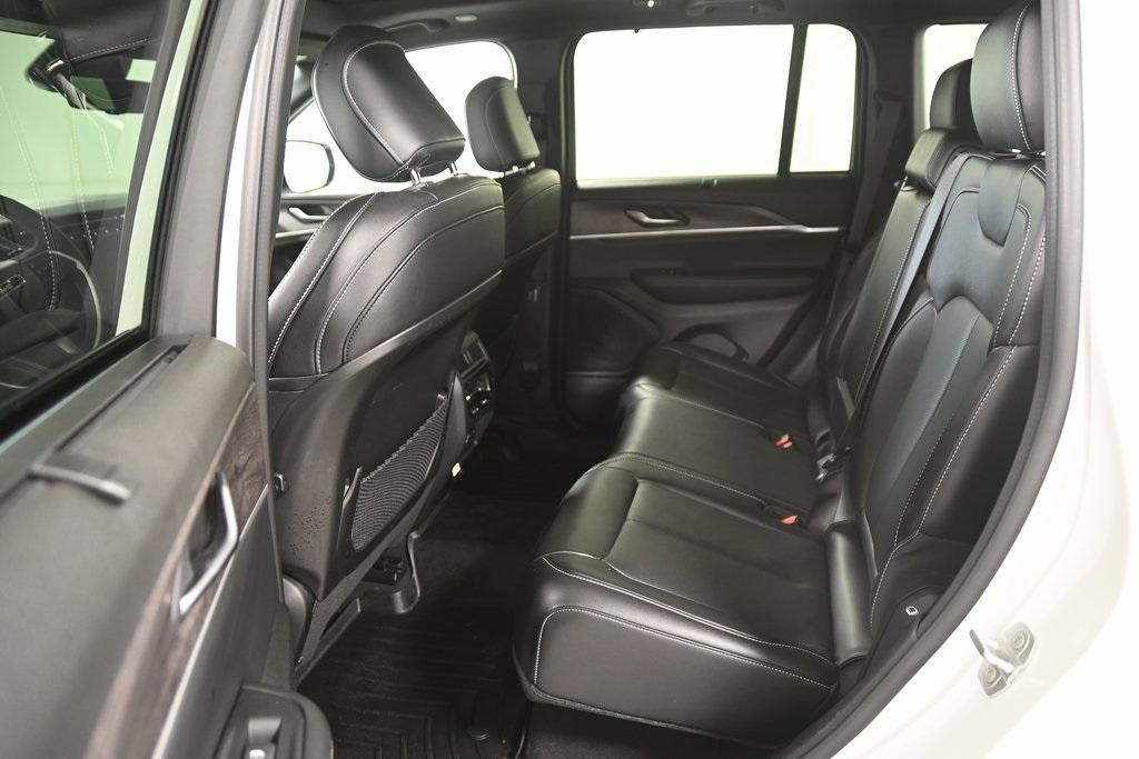 used 2024 Jeep Grand Cherokee car, priced at $40,149