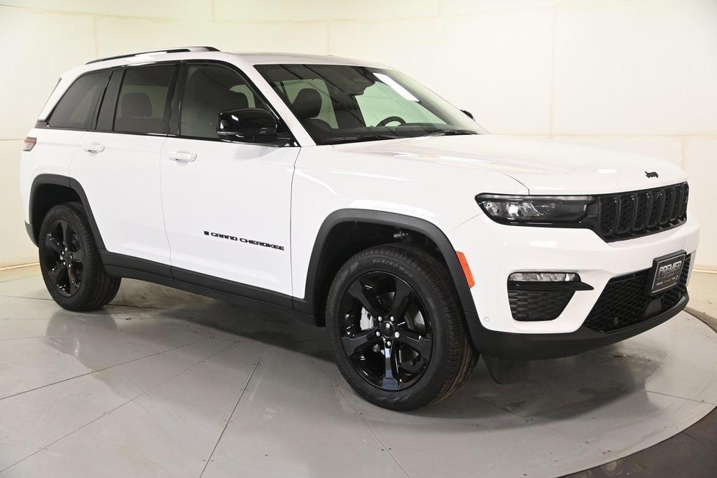used 2024 Jeep Grand Cherokee car, priced at $40,149