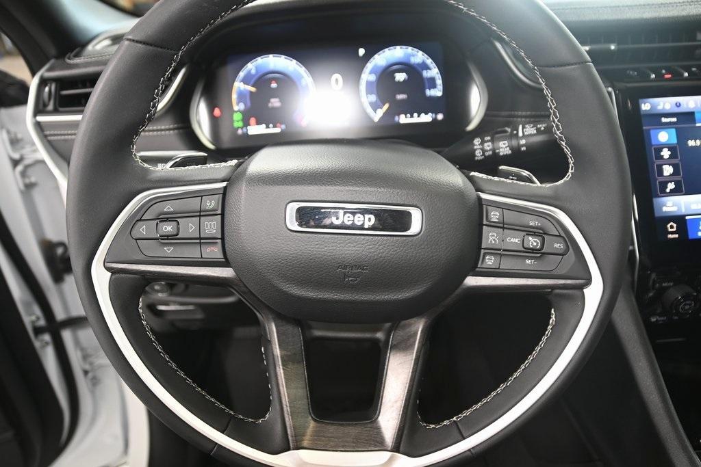used 2024 Jeep Grand Cherokee car, priced at $40,149