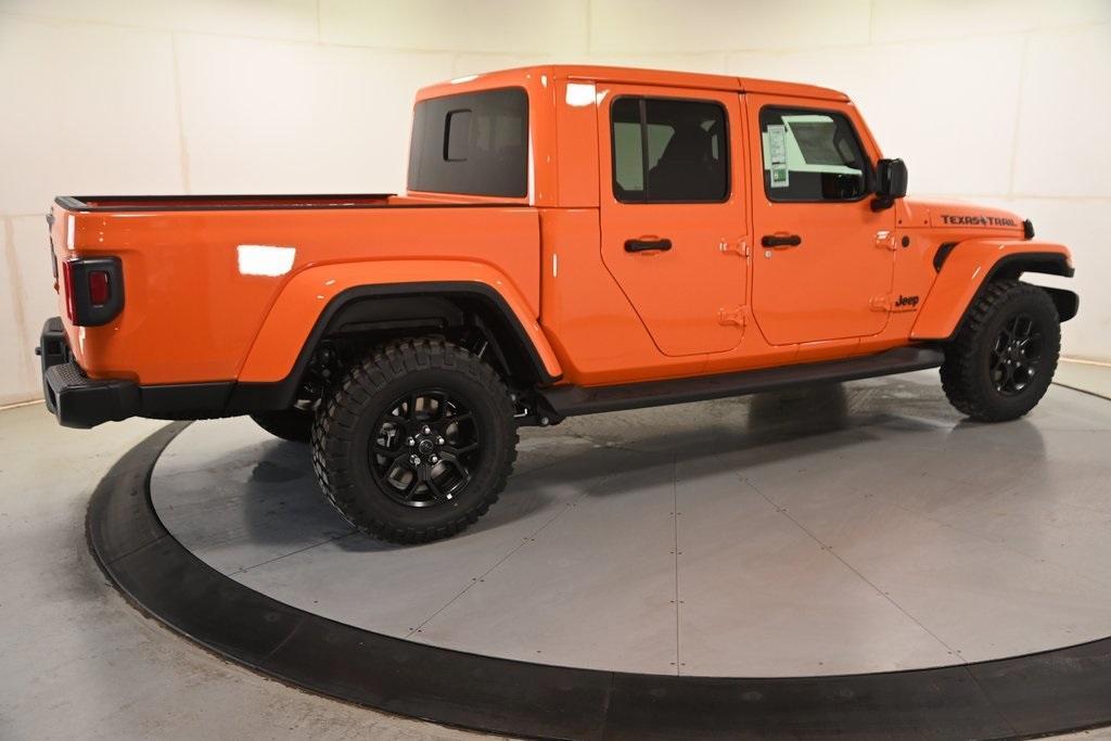 new 2025 Jeep Gladiator car