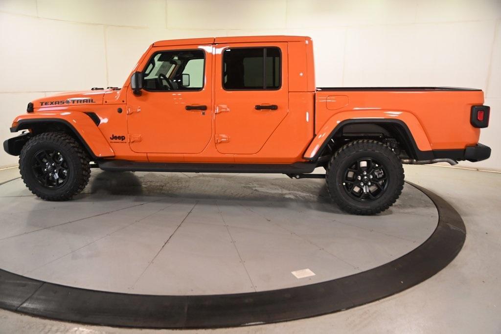 new 2025 Jeep Gladiator car