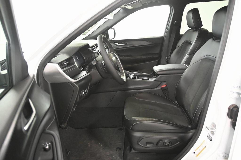 new 2025 Jeep Grand Cherokee L car, priced at $43,477