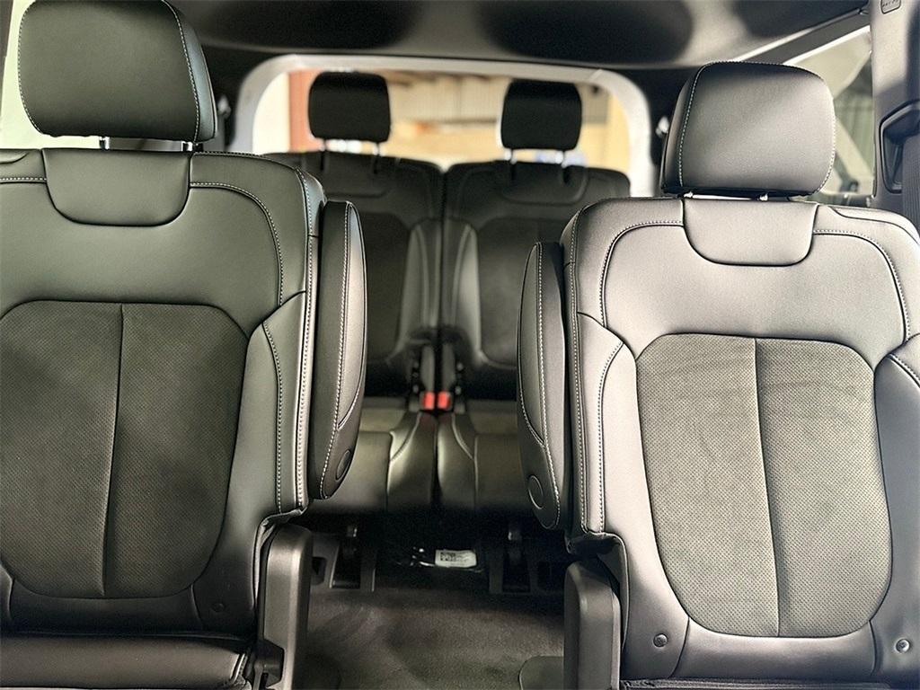 new 2025 Jeep Grand Cherokee L car, priced at $45,419