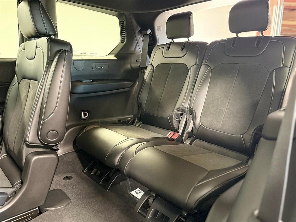 new 2025 Jeep Grand Cherokee L car, priced at $45,419