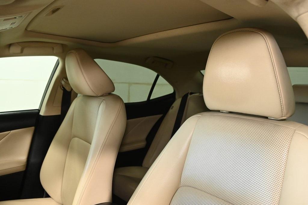 used 2014 Lexus IS 250 car, priced at $17,006